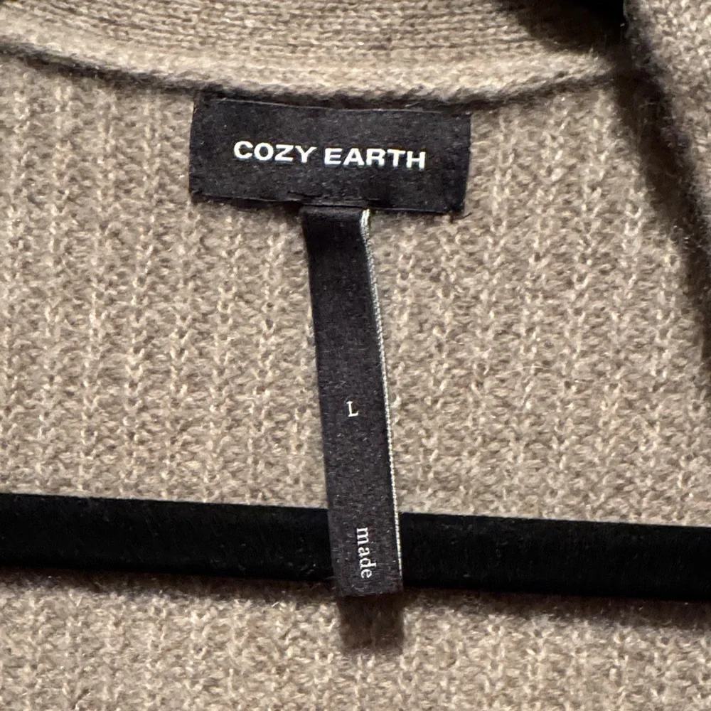 Elegant Tan Women's Cashmere Cardigan